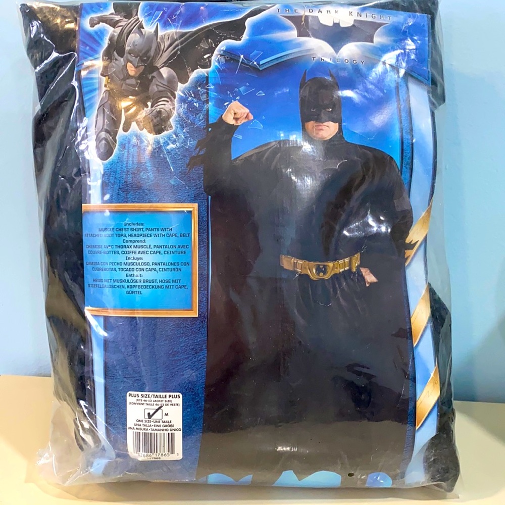 BATHMAN THE DARK KNIGHT RISES MUSCLE CHEST DELUXE